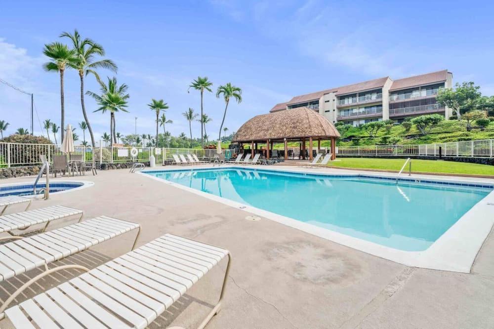 Newly Renovated With Sup Paddle Boards And Golf Clubs Included Appartement Kailua-Kona